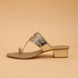 Eridani Women's Toran Gold Kolhapuri Sandals image 2