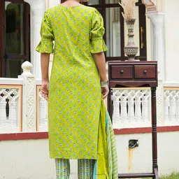 IKRASS Women Floral Printed Regular Kurta with Trousers & With Dupatta image 3