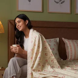 LIVSPACE Red & Cream-Coloured Floral AC Room 110 GSM Dohar image 3