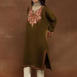 House Of Chikankari Olive Wool Regular Fit Embroidered Long Kurta image 4