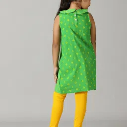 Kiddopanti Kids Green Printed Kurta image 2
