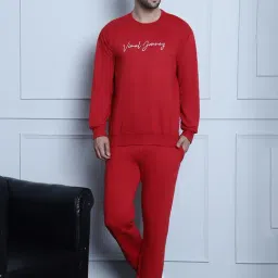 Vimal Jonney Red Regular Fit Printed Sweatshirt & Trackpants Set-image-4