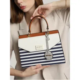 MINI WEST LONDON White Yin and Yang Luxe Handbag with Detachable Strap-image-12