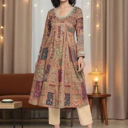 Aurelia Green Polyester Abstract Kurti-picture-25