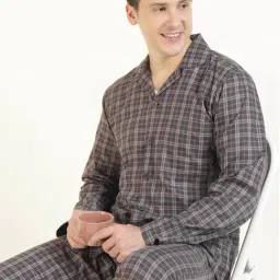 Hancock Mauve Cotton Relaxed Fit Checked Night Suit-picture-13