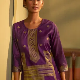 DRESOUL Women Regular Kurta with Trousers & With Dupatta-picture-30