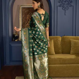 Sangria Ethnic Motifs Woven Design Banarasi Saree With Unstitched Blouse image 3