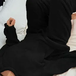 Stylecast X Kotty Knitted Cozy Night Suit image 3