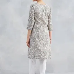 Fabindia Off White & Green Cotton Regular Fit Floral Print Kurtas image 2