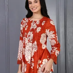 W Red Cotton Regular Fit Floral Print Top image 3