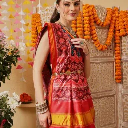 Silk Land Double Ikkat Patola Printed Saree with Weaving Border & Pallu image 3