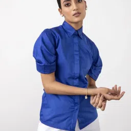 Qua Cobalt Blue Ruched Sleeved Shirt image 2