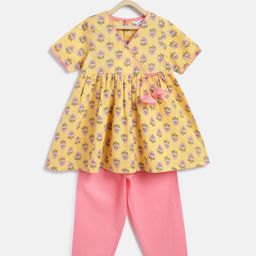 Campana 100% Cotton Half Sleeves Floral Printed Flared Kurta With Pants Set - Light Yellow & Light Pink-picture-2