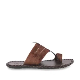 Metro Men's Brown Toe Ring Sandals image 2