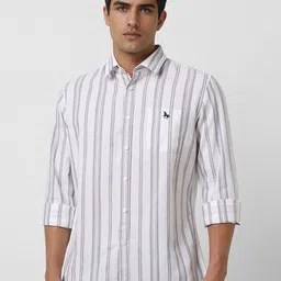 Van Heusen Sport Men Slim Fit Vertical Striped Cotton Casual Shirt-picture-39