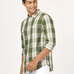 Lee Olive Cotton Regular Fit Checks Shirt image 3