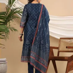 Rain and Rainbow Navy Printed Kurta Pant Set With Dupatta image 2
