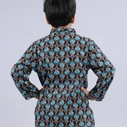 Kiddopanti Boys Black Floral Print Full Sleeves Short Kurta image 2