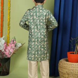 TABARD Kids Green & Beige Printed Full Sleeves Kurta with Pyjamas image 2