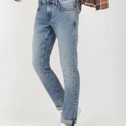 Wrangler Light Indigo Cotton Slim Fit Jeans image 5