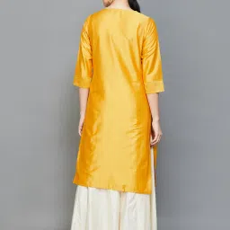 Melange by Lifestyle Yellow Embroidered Straight Kurta image 2