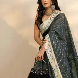 Libas Black Floral Print Saree With Unstitched Blouse image 4