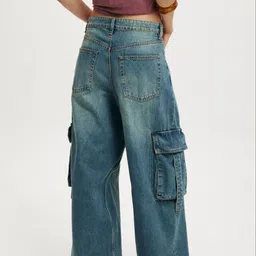 LULU & SKY Women Mid-Rise Light Fade Jeans image 5