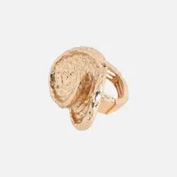 Sohi Women's Dented Heart Cocktail Ring image 5