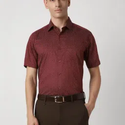 Van Heusen Maroon Cotton Regular Fit Printed Shirt-image-17