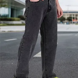 LINARIA Men Classic Mid-Rise Light Fade Stretchable Jeans image 3