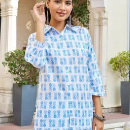 KALINI Blue and white printed co-ord set image 2