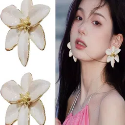 KRENOZ Rhodium-Plated Floral Shaped Studs image 5