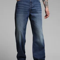 Jack & Jones Men Relaxed Fit Low-Rise Light Fade Jeans image 1