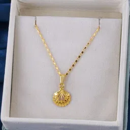 DressBerry Gold-Plated Contemporary Pendant With Chain-picture-46