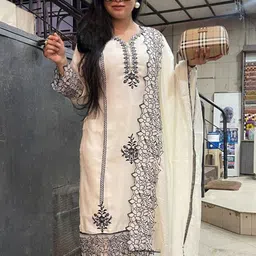 Anni Designer Women Floral Embroidered Regular Kurta with Trousers & With Dupatta-picture-22