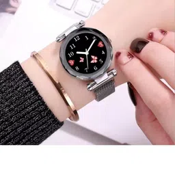 LAKSH Women Pack of 2 Printed Dial & Metal Straps Analogue Watch image 4