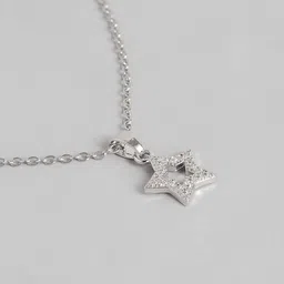DressBerry Oval Shape Pendant with Chain image 4