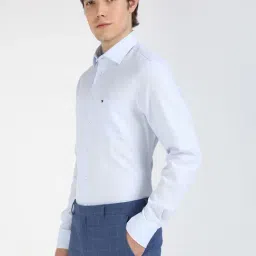 Tommy Hilfiger Blue Cotton Regular Fit Structured Shirt image 3