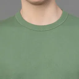 Red Tape Green Regular Fit Cotton Crew T-Shirt image 4