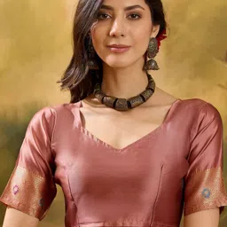 Desi Fusion Woven Design Zari Pure Cotton Handloom Saree image 5