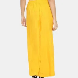 TWIN BIRDS Yellow Mid Rise Palazzos image 2