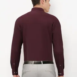 Peter England Maroon Regular Fit Shirts image 2