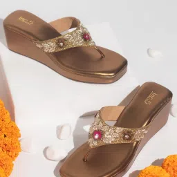 Inc.5 Women's Antique Gold Thong Wedges image 1