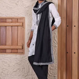 MANQ Men Embroidered Regular Sequinned Kurta with Trousers & Dupatta image 2