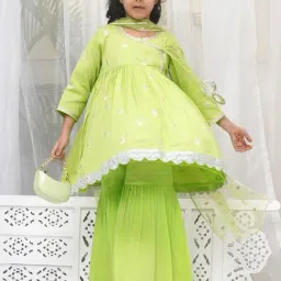Little Bansi Girls Green Cotton Self Design Suit Set image 2