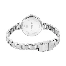 Titan 2598SM06 Karishma Analog Watch for Women image 2
