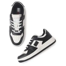 Tommy Hilfiger Men's Black Casual Sneakers image 2