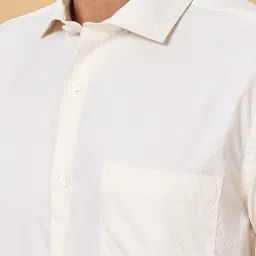 Peregrine by Pantaloons Light Yellow Regular Fit Self Design Shirt image 2