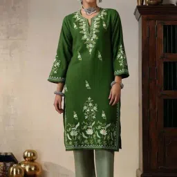 House of Chikankari Green HOC Crafts Aari Embroidered Woollen Solid Women's Long Kurta-image-74