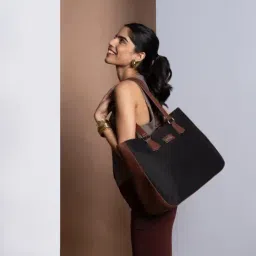 ZOUK Jet Black Solid Tote Handbag-picture-31